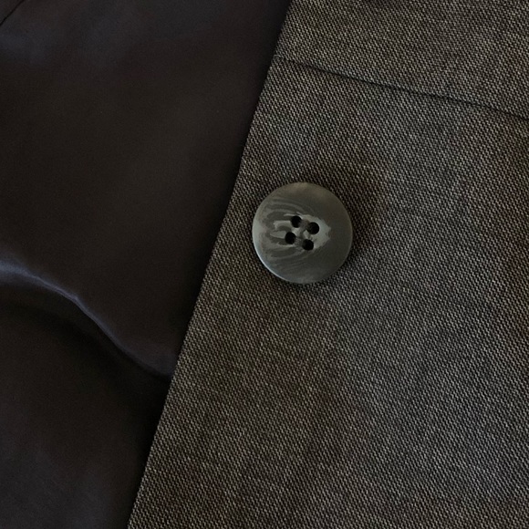 Blazer - Picture 4 of 4